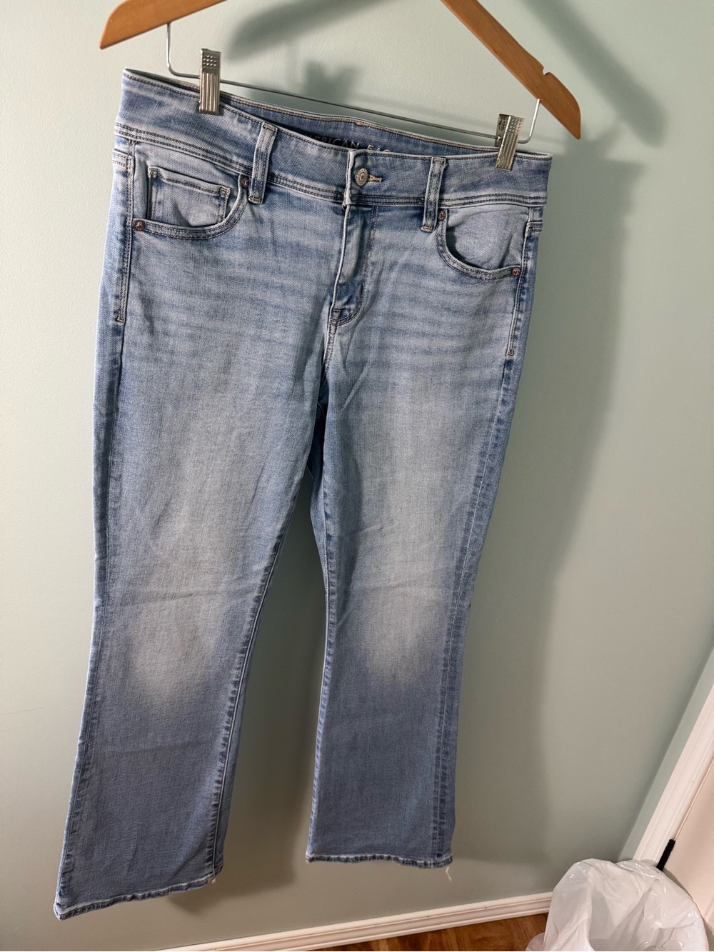 American Eagle Outfitters Kickboot jeans